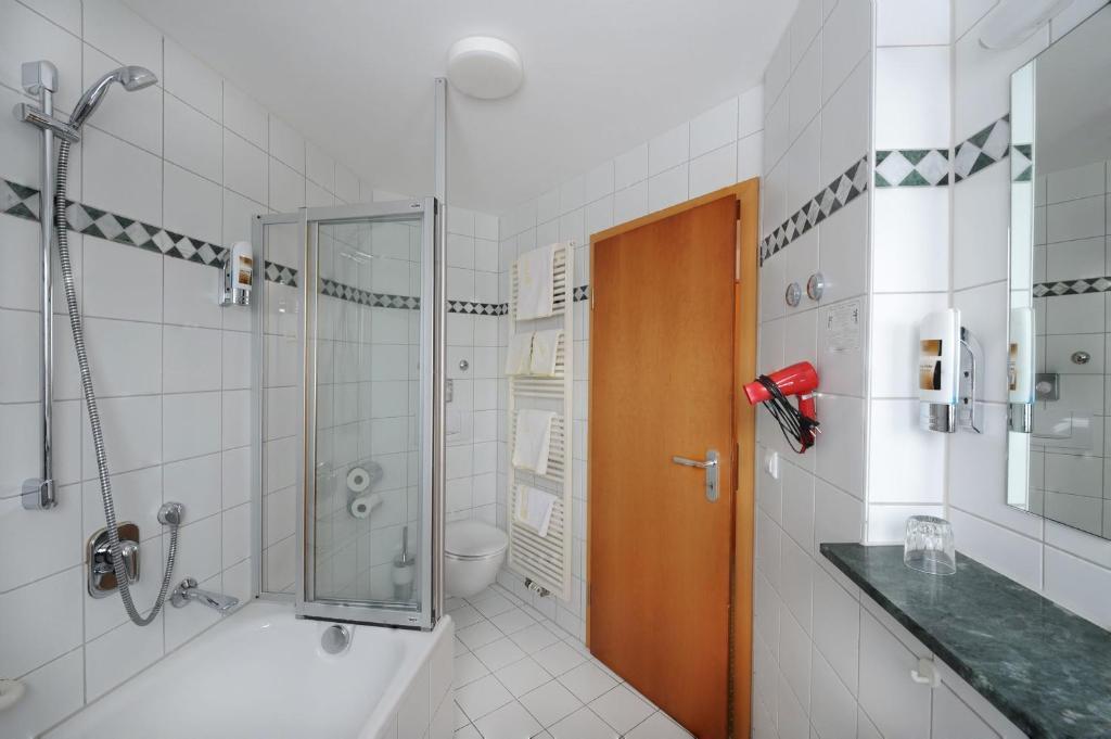 Landgasthof Hoelzle Waldstetten  Pokój zdjęcie